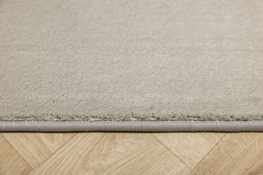 Wykładzina Violin 72 Lśniący Szary Srebrny szerokość 4 m