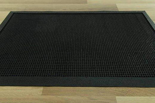 Wycieraczka gumowa bolce z ramką