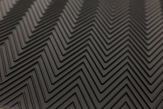 Wycieraczka gumowa M26 dwustronna antypoślizgowa czarna jodełka karo