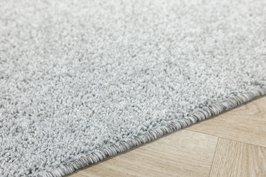 Wykładzina Sphinx-special 74 Jasny Szary Lśniący na filcu szerokość 4 m