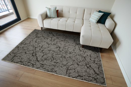 Wykładzina Marble 75 Ciemny Szary Czarny Marmur szerokość 4 m