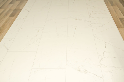 Wykładzina pcv Ultimate Stone Portoro 508 Marmur Krem szerokość 2 m