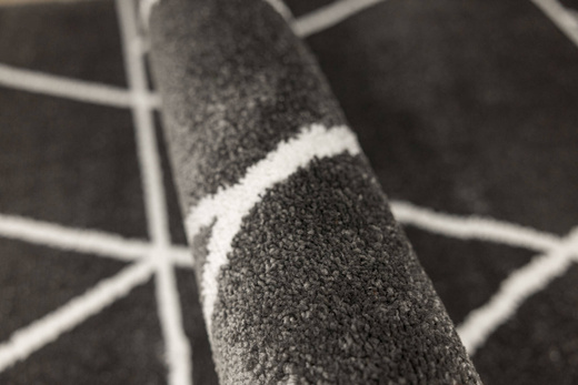 Chodnik Lima C877A Ciemny Szary Krem Trójkąty szerokość 80 cm