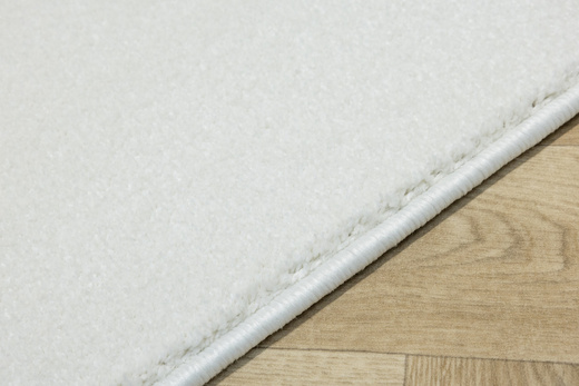 Wykładzina Jubilee Twist 20 Krem na filcu szerokość 4m