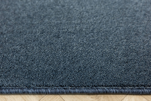 Wykładzina Eternity Special 81 Ciemy Niebieski szerokość 4 m