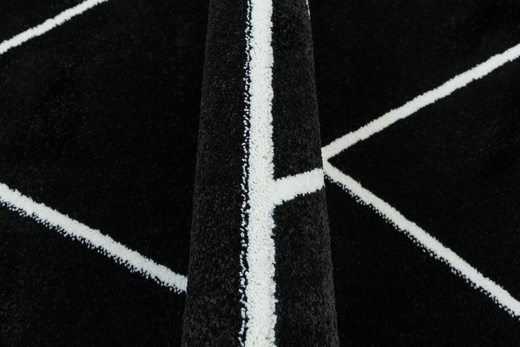 Dywan Lima C877B black/white Czarny Krem Trójkąty
