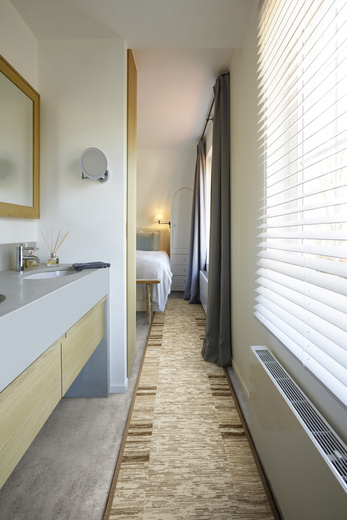 Chodnik Antypoślizgowy Adagio 03 Beż NEW Paski szerokość 67 cm