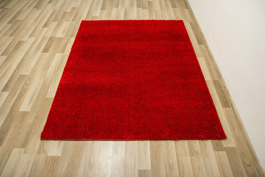 Wykładzina Lamborghini 20 Czerwony Shaggy szerokość 4m