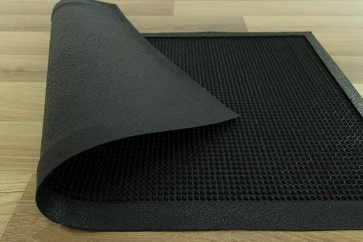 Wycieraczka gumowa bolce z ramką