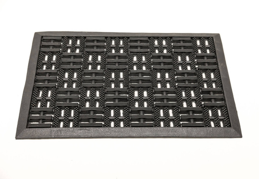 Wycieraczka gumowa M01 ażurowa paski