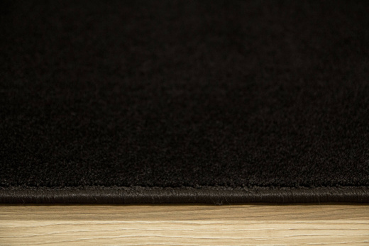 Wykładzina Sierra 78 Czarny szerokość 4 m