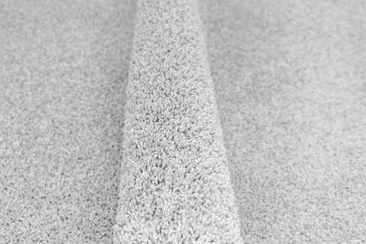 Wykładzina Sphinx-special 74 Jasny Szary Lśniący na filcu szerokość 4 m