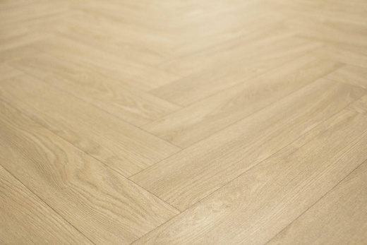 Wykładzina PCV Feelings Laurel Oak 116M Beż Brąz Parkiet Jodełka szerokość 4 m