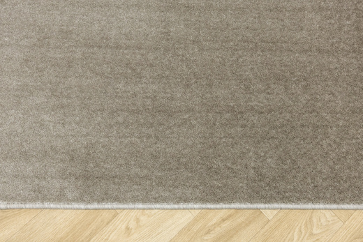 Wykładzina Glamour-Sub 112 Lśniący Srebrzysty Szary Beż Kaszmir na jucie szerokość 4 m
