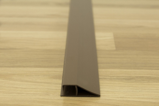 Profil brązowy do wycieraczki Astroturf