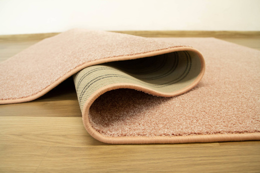 Wykładzina Harmony Classic 13 Perłowy Róż szerokość 4 m