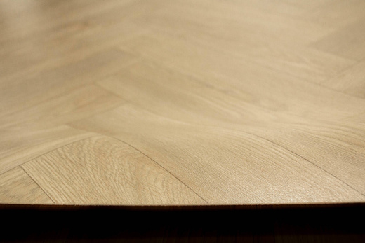 Wykładzina PCV Feelings Laurel Oak 116M Beż Brąz Parkiet Jodełka szerokość 3 m