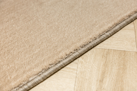 Wykładzina Violin 62 Linen Lśniący Beż Kaszmir szerokość 4 m