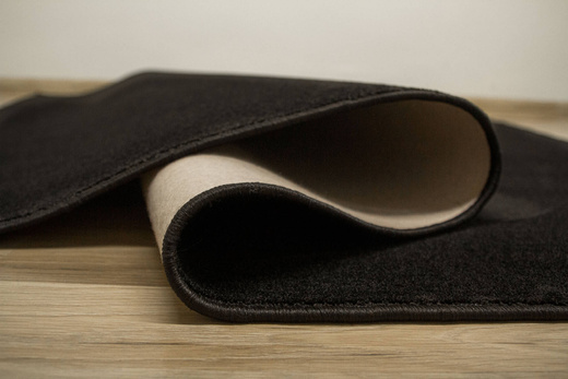 Wykładzina Sierra 78 Czarny szerokość 4 m