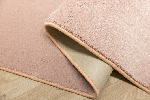 Wykładzina Pearl-Flash 12 Różowa Srebrna szerokość 4 m