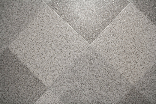 Wykładzina PCV Actual Plus Ice Diamond 0093 Szary Srebrny Romby szerokość 1,5 m