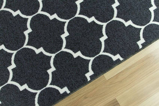 Wykładzina Clover 29 ciemny szary kremowy koniczyna marokańska szerokość 4 m