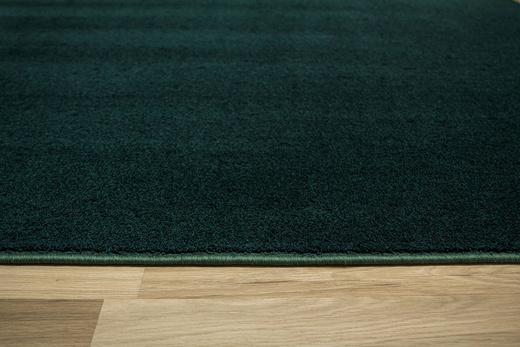 Wykładzina Eternity Speciaal 40 Butelkowa Zieleń szerokość 4 m