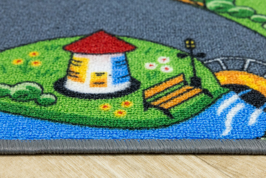 Wykładzina Little Village uliczki na filcu szerokość 4 m