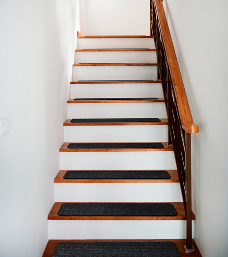 Antypoślizgowa tekstylna nakładka szara na schody samoprzylepna