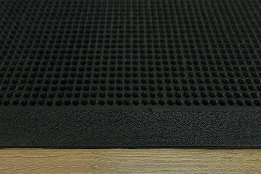 Wycieraczka gumowa bolce z ramką