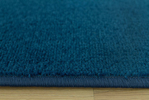 Wykładzina Spirit-twist 82 granat szerokość 5 m