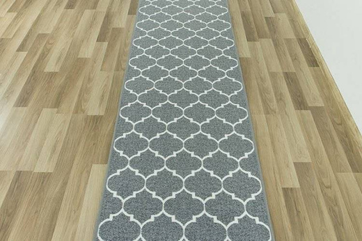 Antypoślizgowy chodnik clover koniczyna jasny szary szerokość 120 cm