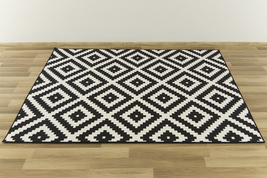 Wykładzina romby czarne szerokość 2 m