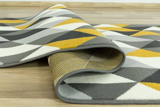 Chodnik luna 503652/89915 żółte trójkąty szerokość 150 cm