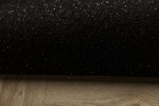 Wykładzina Harrow-Flash 78 Czarny z Brokatem szerokość 4 m