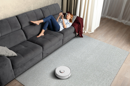 Wykładzina Sphinx-special 74 Jasny Szary Lśniący na filcu szerokość 4 m