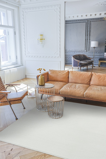 Wykładzina Jubilee Twist 20 Krem na filcu szerokość 4m