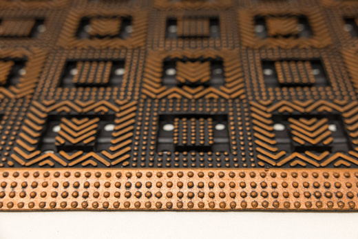 Wycieraczka gumowa kolor M44 ażurowa kwadraty brąz