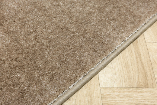 Wykładzina Glamour-Sub 211 Lśniący Beż Kaszmir na jucie szerokość 4 m