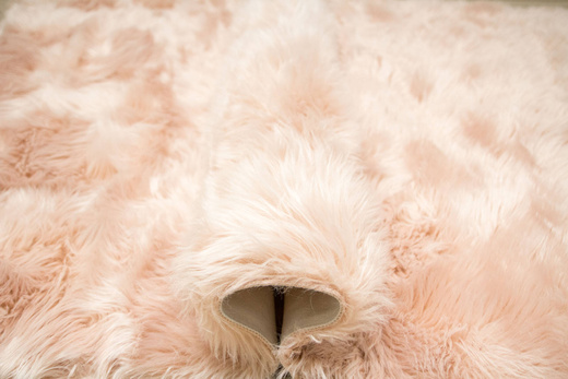 Dywan Skóra Róż Lśniący Shaggy